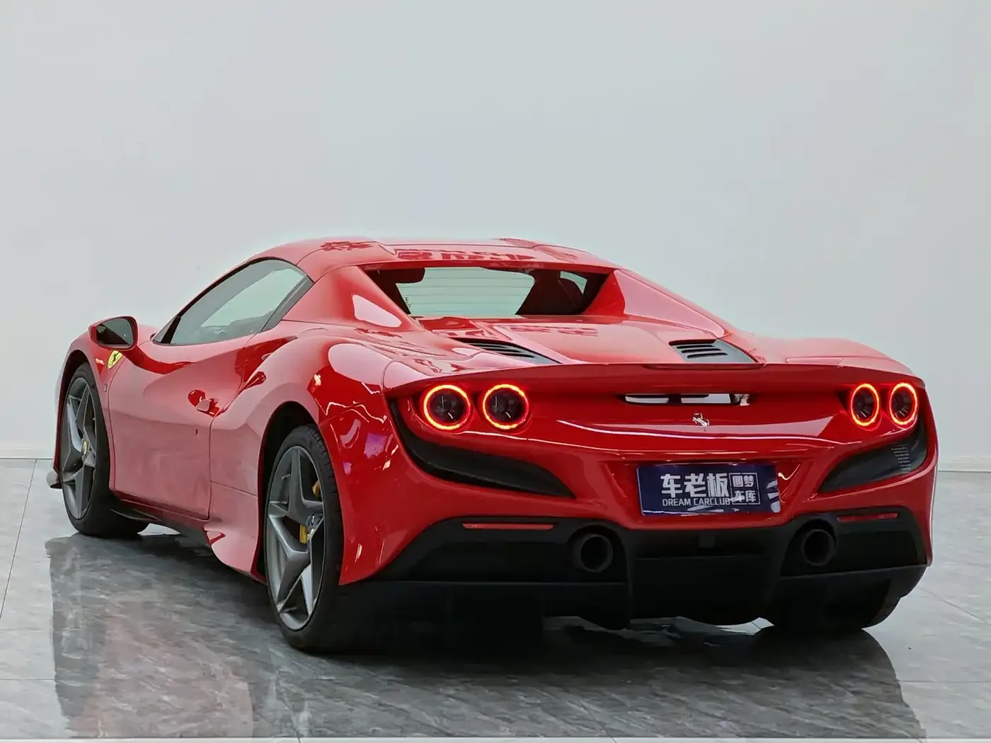 Ferrari Ferrari F8 2020 Spider 3.9T V8 — Фото автомобиля 4
