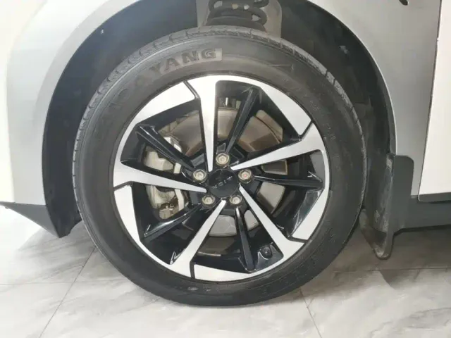 GAC Aion Y — Фото автомобиля 22