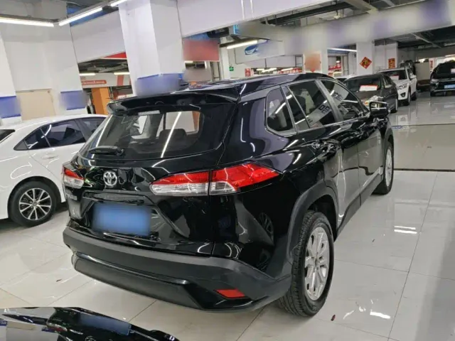 Toyota Frontlander — Фото автомобиля 6