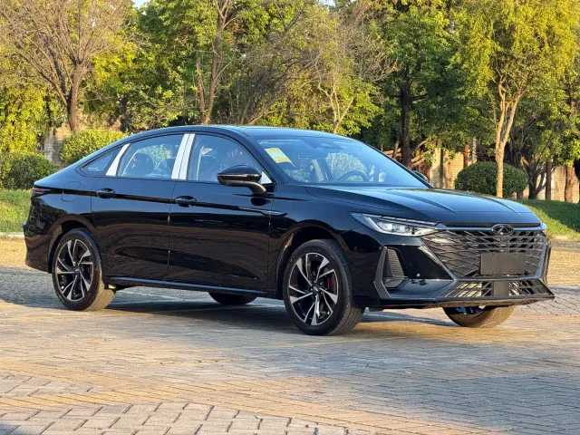 Chery Arrizo 8 — Фото автомобиля 3