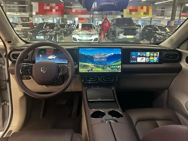 Leapmotor C11 — Фото автомобиля 5