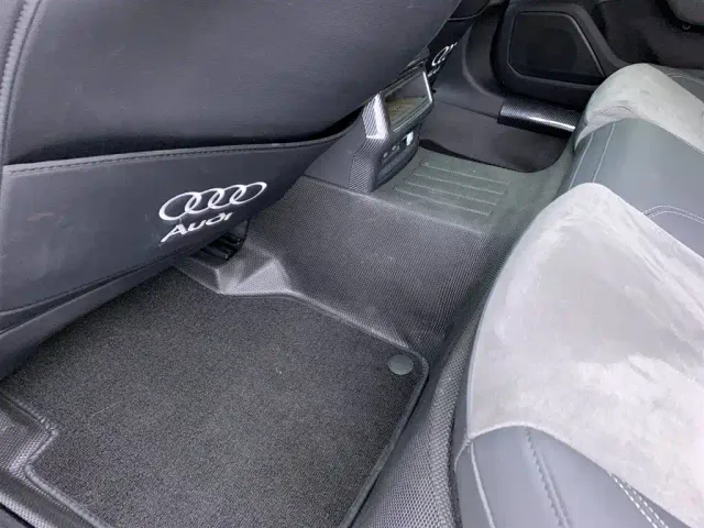 Audi A6L — Фото автомобиля 26