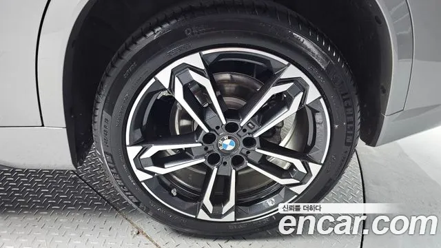 BMW X1 U11 — Фото автомобиля 6