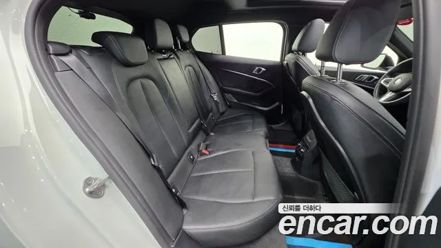 BMW 1 Series F40 — Фото автомобиля 19