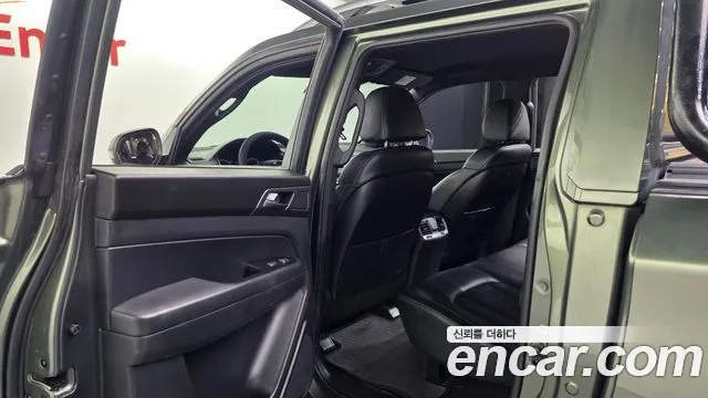 KG_Mobility_Ssangyong Rexton Новый Rexton Sport Khan Дизель 2.2 4WD — Фото автомобиля 23