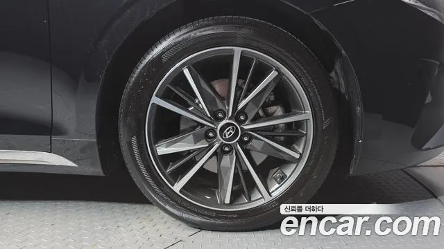 Hyundai Grandeur Новый Grandeur IG — Фото автомобиля 19