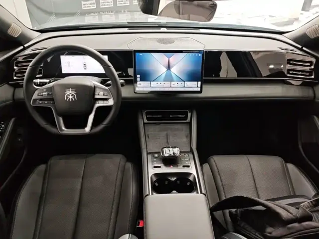 BYD Qin L — Фото автомобиля 13