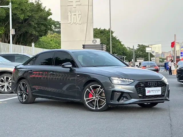 Audi A4L — Фото автомобиля 4