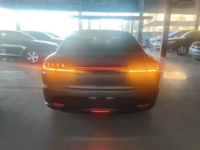 BYD Han — Фото автомобиля 5