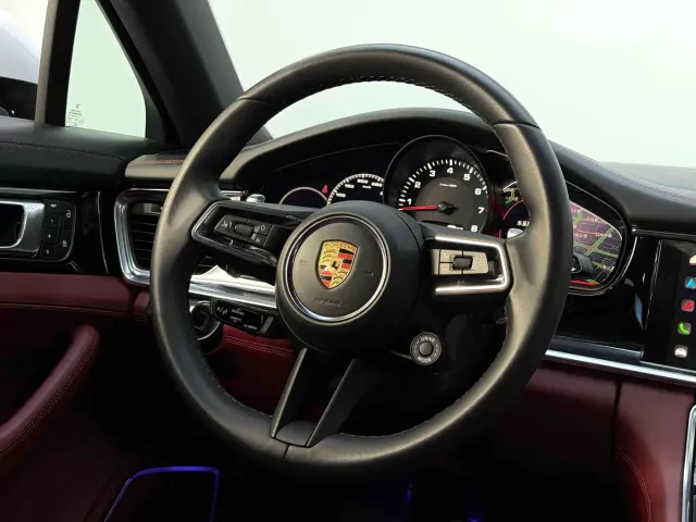 Porsche Panamera — Фото автомобиля 14