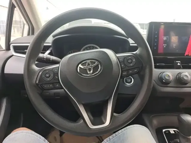 Toyota Corolla — Фото автомобиля 6