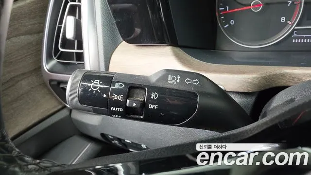 Kia Sorento Sorento 4-е поколение Бензин 2.5T 2WD — Фото автомобиля 26