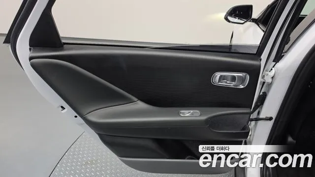 Hyundai Ioniq 6 — Фото автомобиля 14