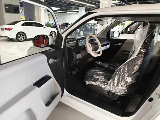 Changan Lumin — Фото автомобиля 15