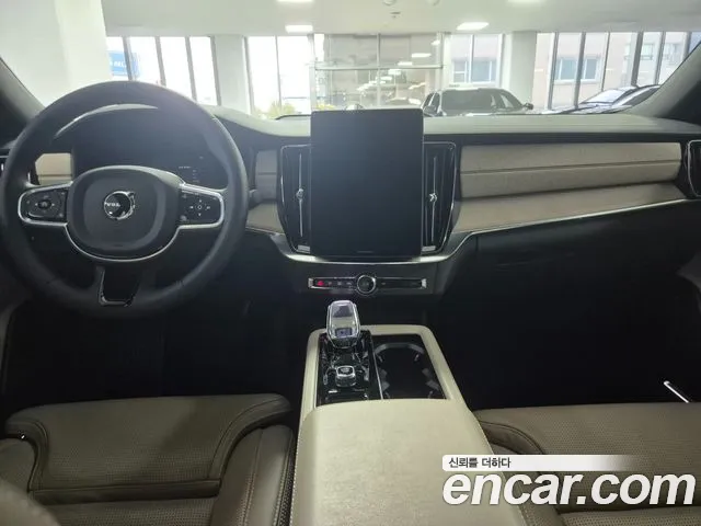 Volvo S90 — Фото автомобиля 8