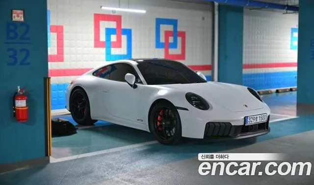 Фотография автомобиля — Porsche 911 992