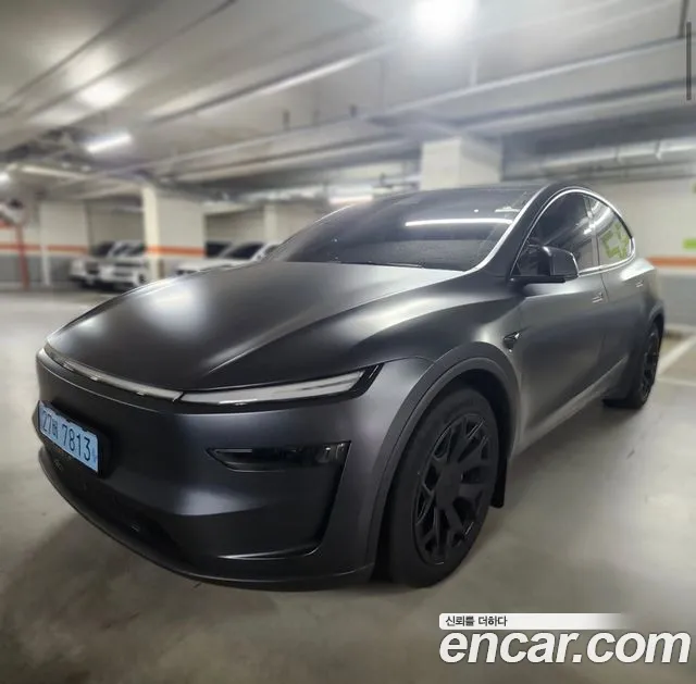 Tesla Model Y — Фото автомобиля 3