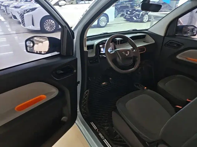 Wuling Hongguang Mini EV — Фото автомобиля 15