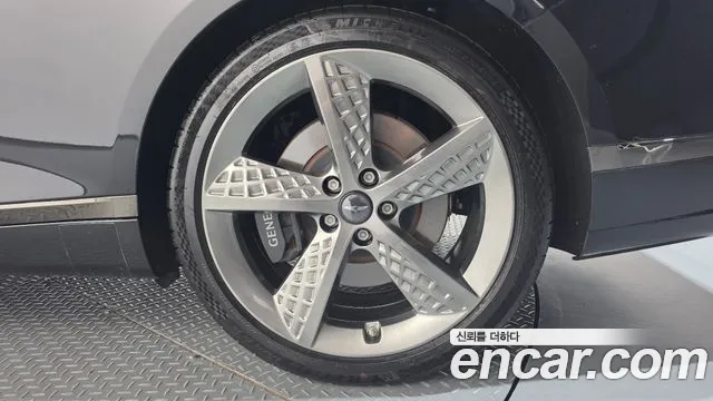Genesis G80 RG3 — Фото автомобиля 6