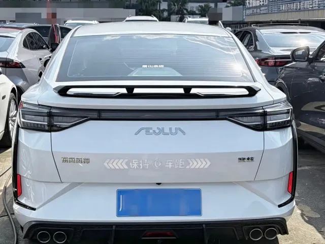 Dongfeng Yixuan — Фото автомобиля 13