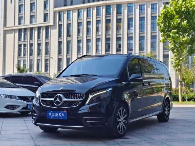Фотография автомобиля — Mercedes-Benz V-Class