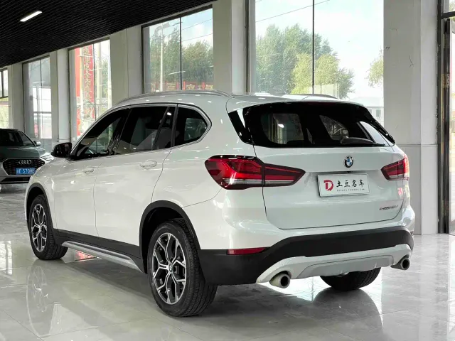 BMW X1 — Фото автомобиля 4