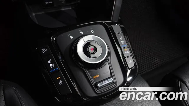 Kia Seltos New — Фото автомобиля 12