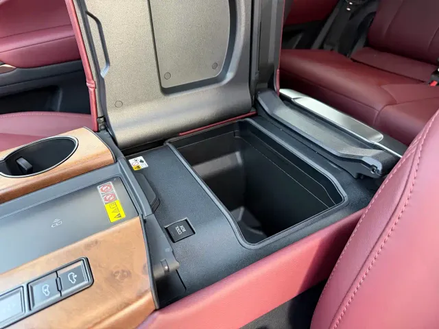 Lexus LX — Фото автомобиля 19