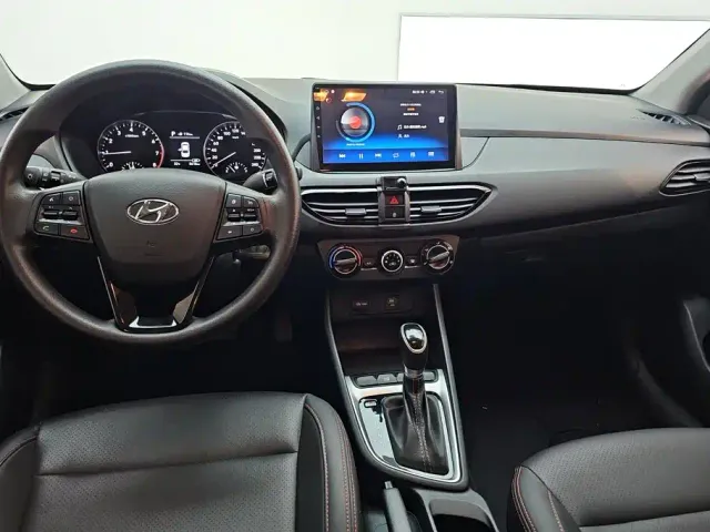 Hyundai Elantra — Фото автомобиля 12
