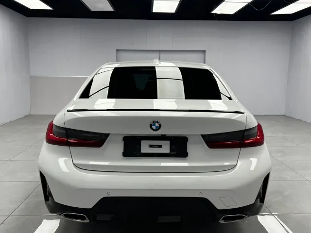BMW 3 Series — Фото автомобиля 5