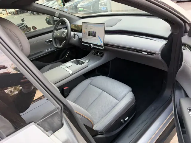 Changan Qiyuan A06 — Фото автомобиля 9