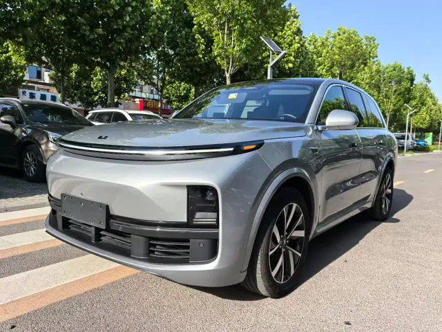 Фотография автомобиля — Li Auto L8