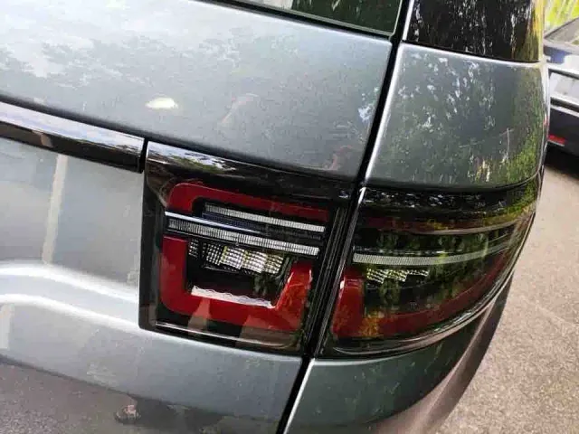 Land Rover Discovery Sport — Фото автомобиля 9