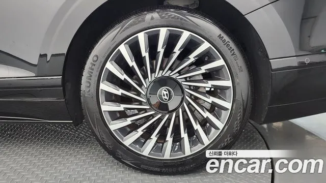 Hyundai Grandeur — Фото автомобиля 18