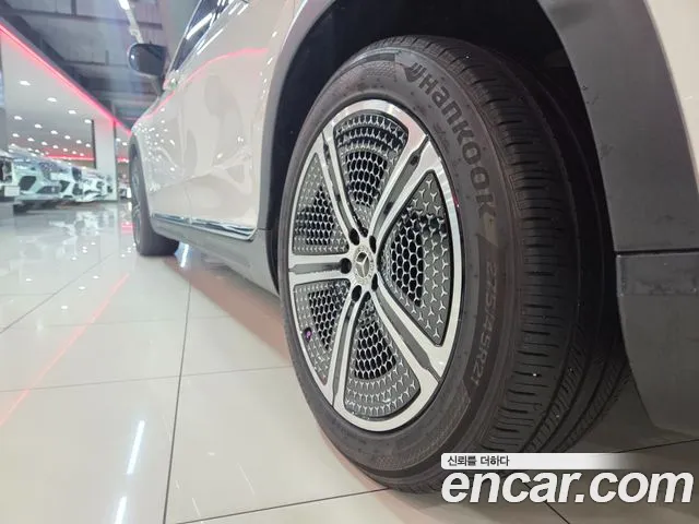 Mercedes-Benz EQS — Фото автомобиля 20