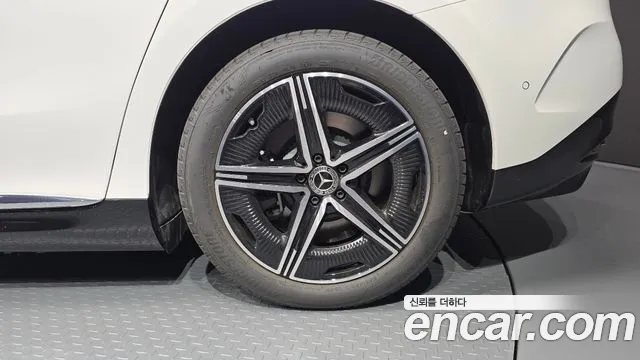Mercedes-Benz EQE V295 — Фото автомобиля 6