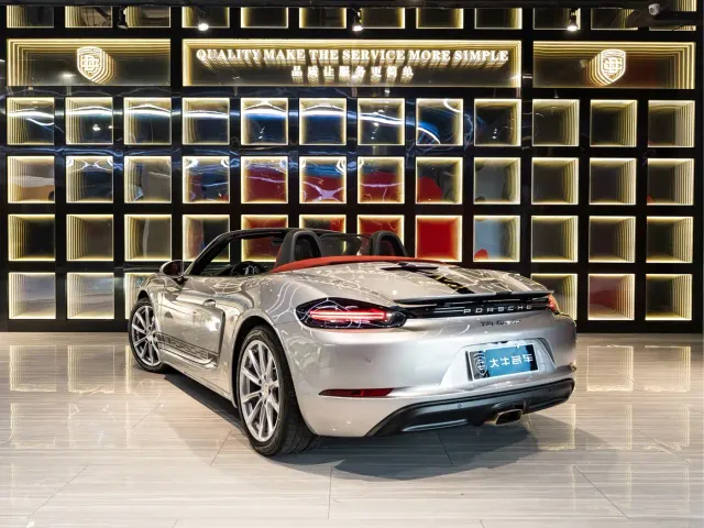 Porsche 718 — Фото автомобиля 4