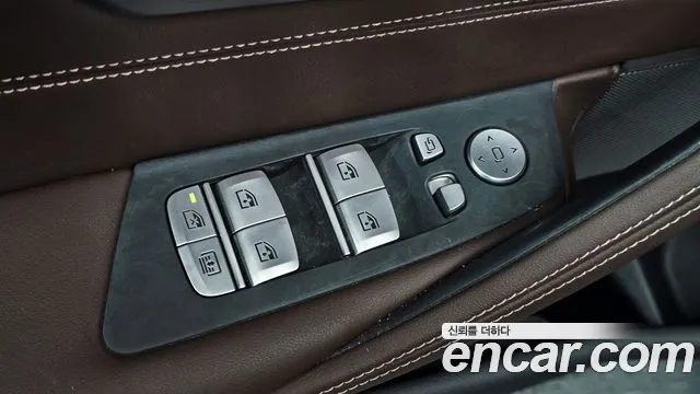 BMW 5 Series G30 — Фото автомобиля 28