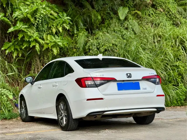 Honda Civic — Фото автомобиля 4