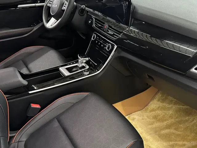 Kia Seltos — Фото автомобиля 6