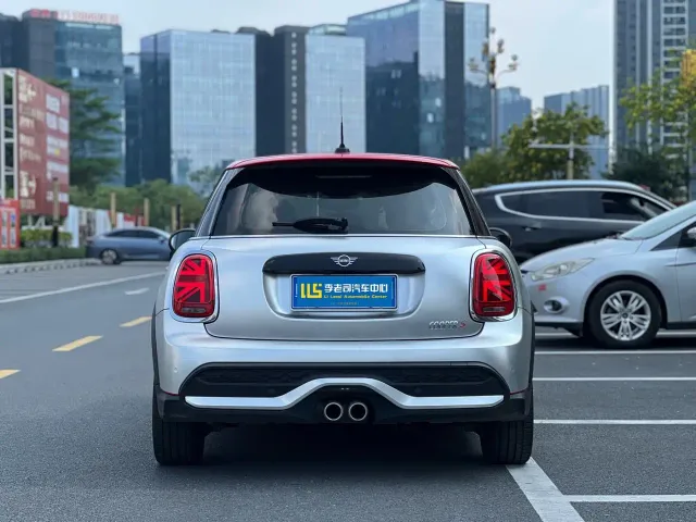 MINI Hatch — Фото автомобиля 4