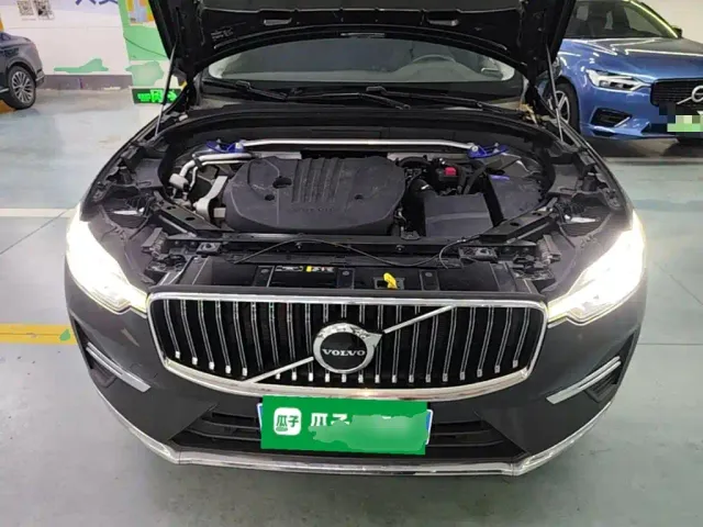 Volvo XC60 — Фото автомобиля 19