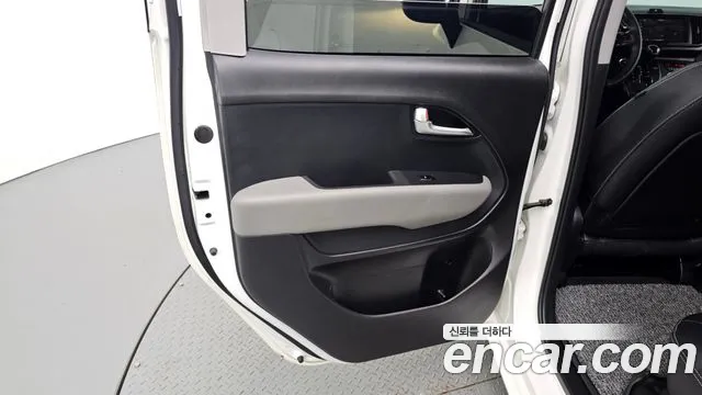 Kia RAY Новый Kia Ray Signature — Фото автомобиля 25