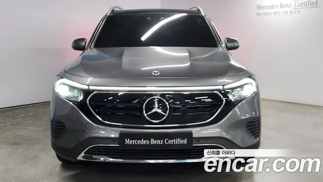 Mercedes-Benz EQB — Фото автомобиля 3