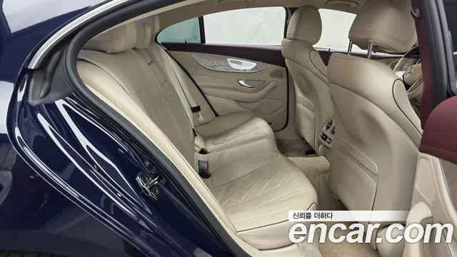 Mercedes-Benz CLS-Class — Фото автомобиля 11