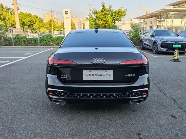 Audi A6L — Фото автомобиля 14