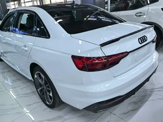 Audi A4L — Фото автомобиля 4