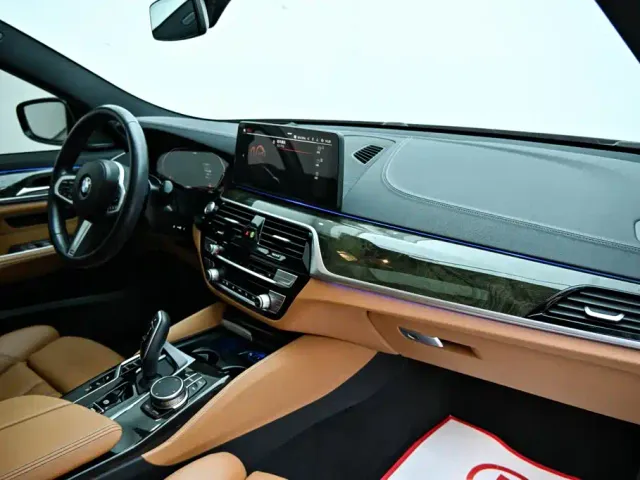 BMW 6 Series Gran Turismo — Фото автомобиля 16