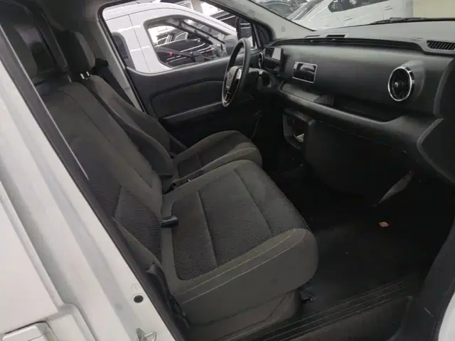 Ruichi New Energy EC75 — Фото автомобиля 24