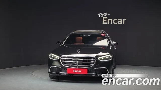 Mercedes-Benz S-Class — Фото автомобиля 3